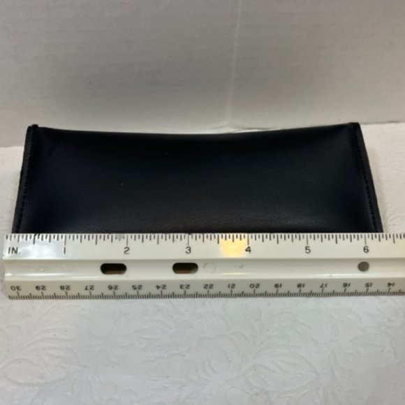 New Hugo Boss Black Eyeglass/Sunglass Soft Faux Leather Case - Picture 9 of 9